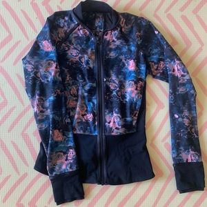 Lululemon floral zip up jacket size 4
